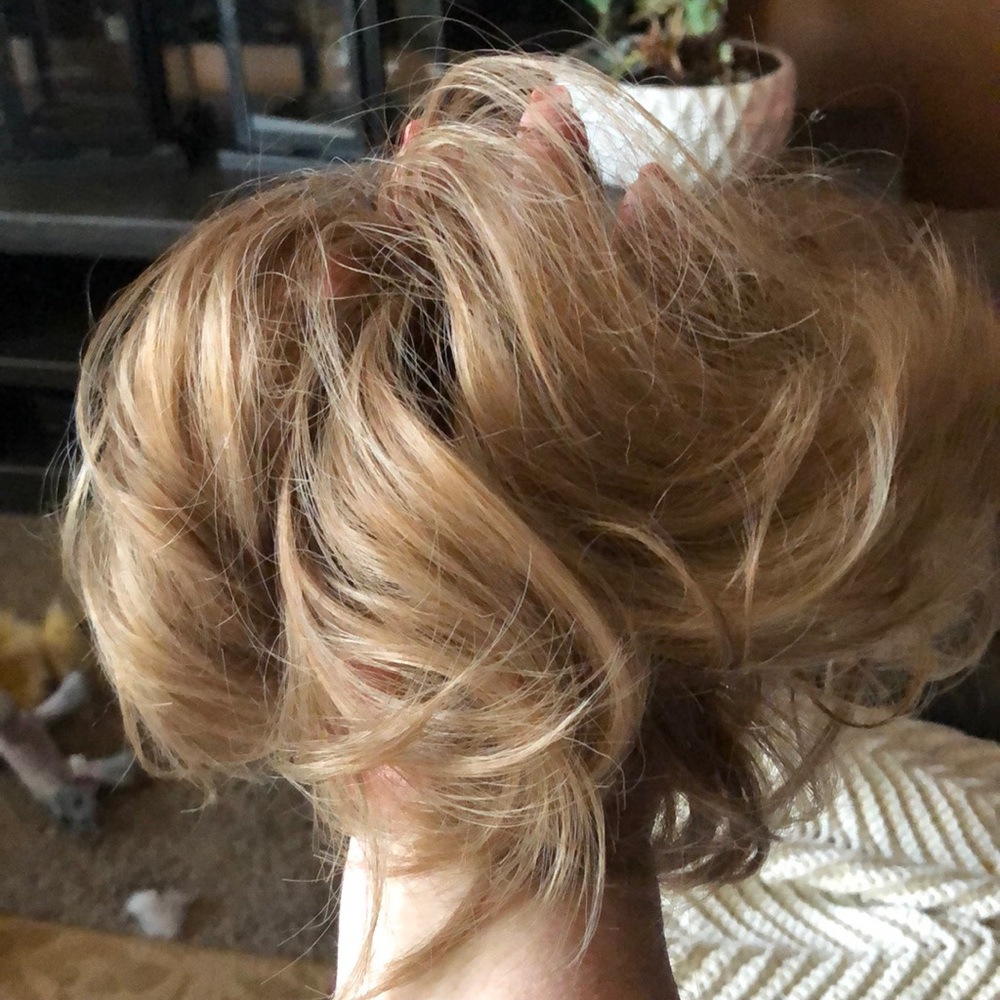 Messy bun